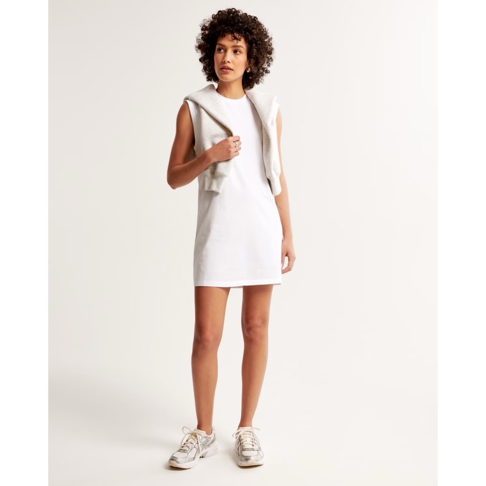 | abercrombie & fitch • taupe padded shoulder mini t-shirt dress • medium |
